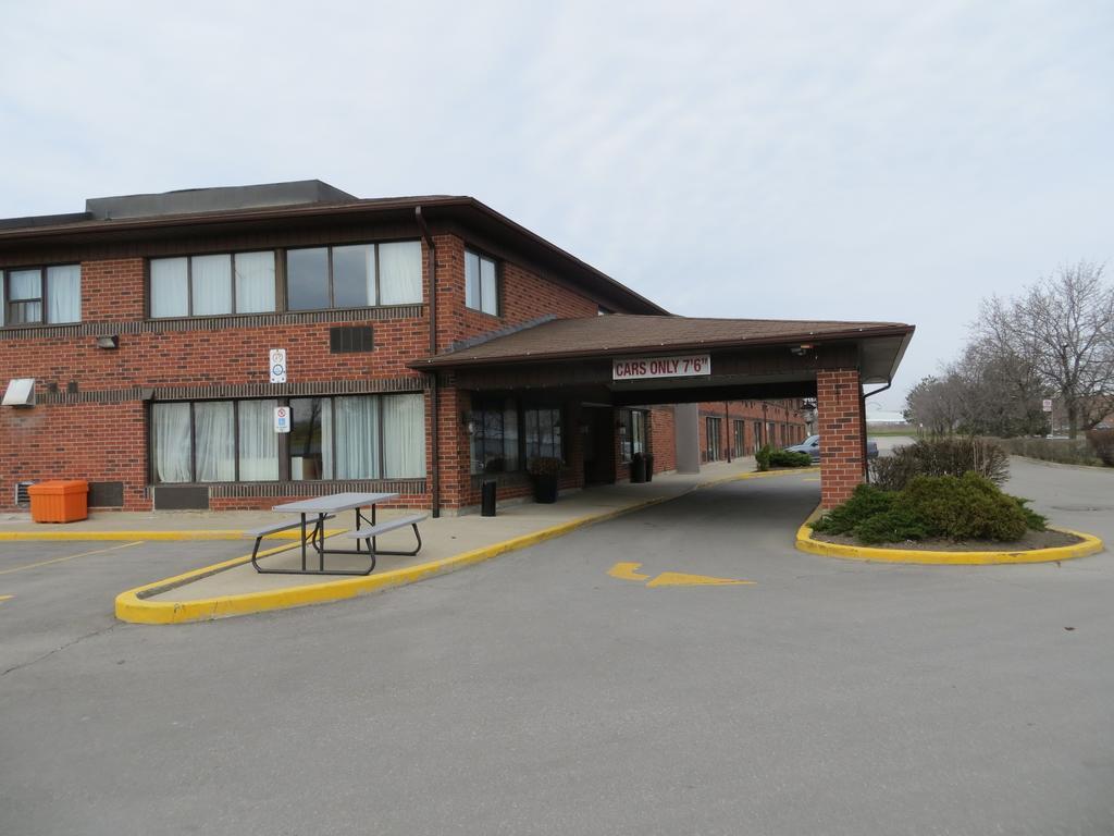 Comfort Inn Meadowvale Mississauga Exterior foto